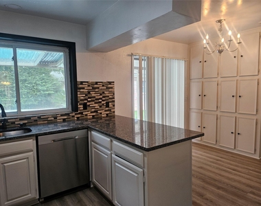 4543 Pioneer Trail - Photo Thumbnail 5