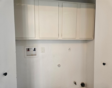 4543 Pioneer Trail - Photo Thumbnail 8