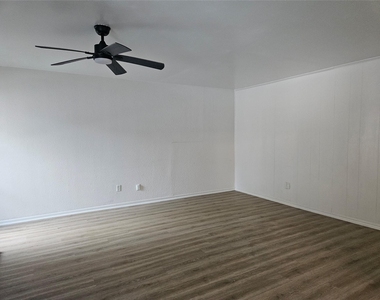 4543 Pioneer Trail - Photo Thumbnail 9