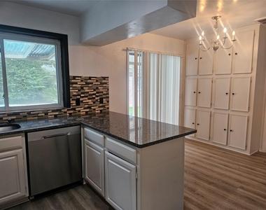 4543 Pioneer Trail - Photo Thumbnail 4