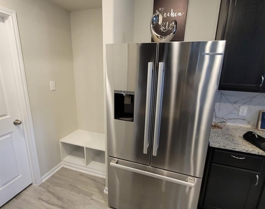 4418 Hronas Drive - Photo Thumbnail 5
