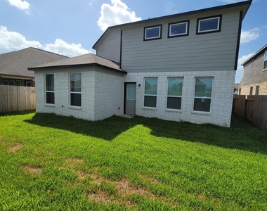 4418 Hronas Drive - Photo Thumbnail 3