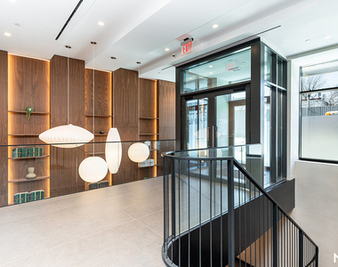 527 Grand Ave - Photo Thumbnail 1