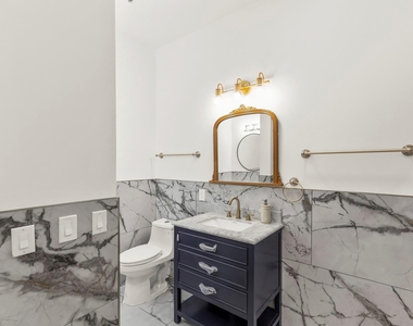 712 Parker Street - Photo Thumbnail 13