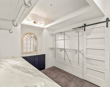 712 Parker Street - Photo Thumbnail 12