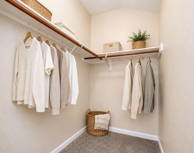 5402 Rosehaven Court - Photo Thumbnail 27