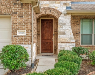 26116 Chivalry Court - Photo Thumbnail 20