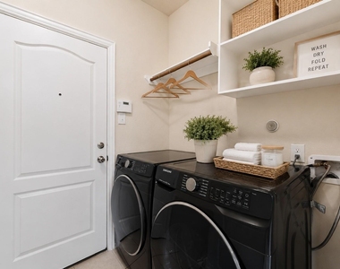 26116 Chivalry Court - Photo Thumbnail 11