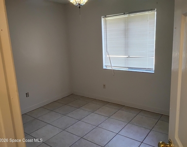 1533 Emerson Drive Se - Photo Thumbnail 7