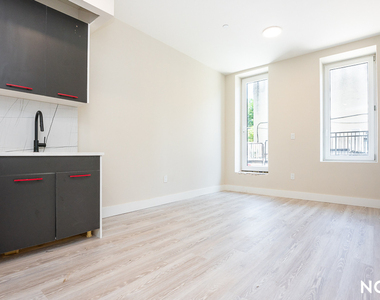379 Knickerbocker Ave - Photo Thumbnail 1