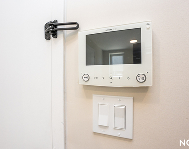 379 Knickerbocker Ave - Photo Thumbnail 7