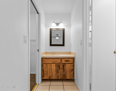 2509 Mitchell Avenue - Photo Thumbnail 7
