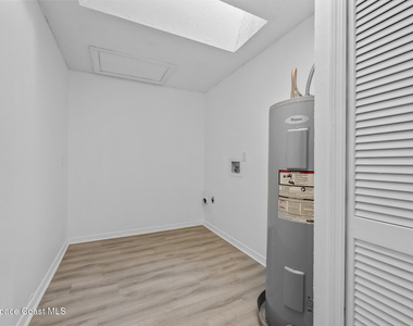 2509 Mitchell Avenue - Photo Thumbnail 16