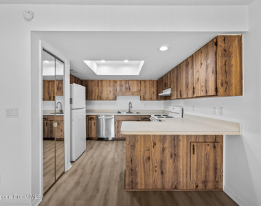2509 Mitchell Avenue - Photo Thumbnail 18