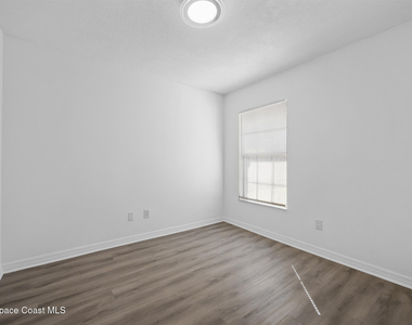 2509 Mitchell Avenue - Photo Thumbnail 11