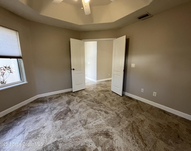 5110 Somerville Drive - Photo Thumbnail 10
