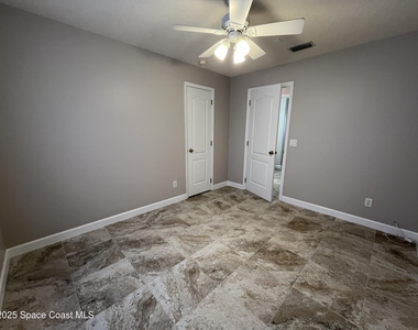 5110 Somerville Drive - Photo Thumbnail 16