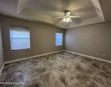 5110 Somerville Drive - Photo Thumbnail 11