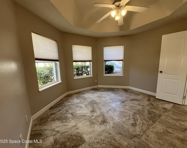 5110 Somerville Drive - Photo Thumbnail 9