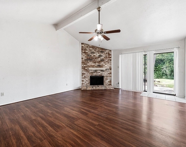 17035 Seven Pines Drive - Photo Thumbnail 5