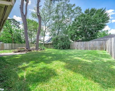 17035 Seven Pines Drive - Photo Thumbnail 16