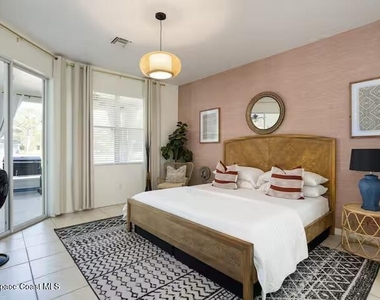 581 Eldron Boulevard Se - Photo Thumbnail 20