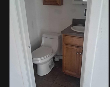 101 Woodland Drive - Photo Thumbnail 6