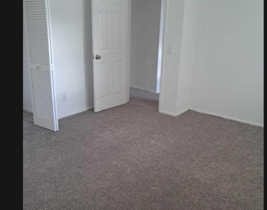 101 Woodland Drive - Photo Thumbnail 9