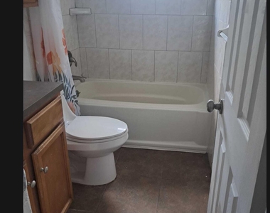 101 Woodland Drive - Photo Thumbnail 8