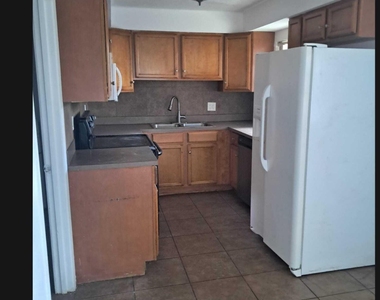 101 Woodland Drive - Photo Thumbnail 4
