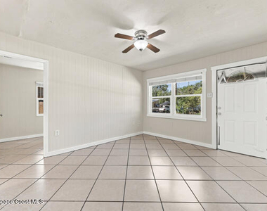 2957 Hartman Lane - Photo Thumbnail 7