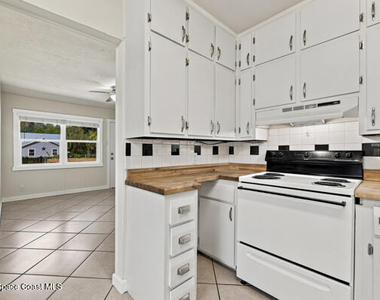 2957 Hartman Lane - Photo Thumbnail 13
