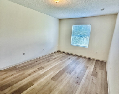 3206 Tarpon Avenue Se - Photo Thumbnail 11