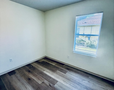 3206 Tarpon Avenue Se - Photo Thumbnail 27