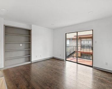 12955 Woodforest Boulevard - Photo Thumbnail 3