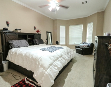 6514 Monrovia Lane - Photo Thumbnail 26