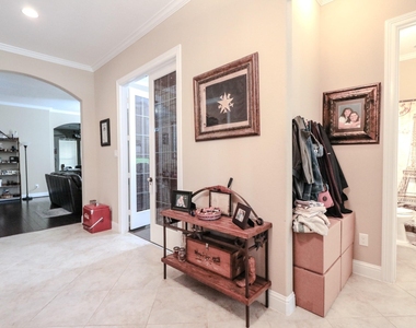 6514 Monrovia Lane - Photo Thumbnail 9