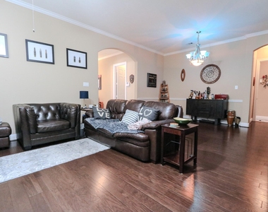 6514 Monrovia Lane - Photo Thumbnail 14