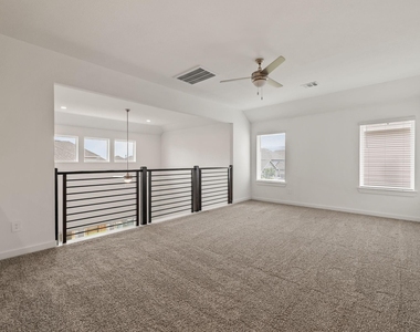 125 Aurora Springs Drive - Photo Thumbnail 22