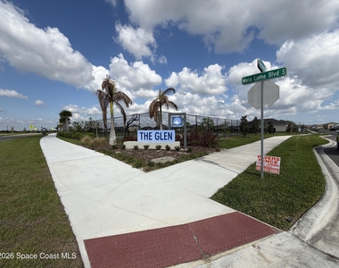 1434 Garabaldi Circle Se - Photo Thumbnail 12