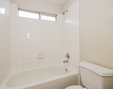 9410 Mustang Park Court - Photo Thumbnail 11