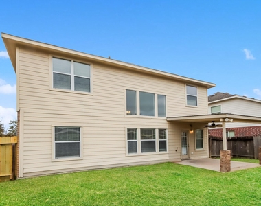 9410 Mustang Park Court - Photo Thumbnail 14