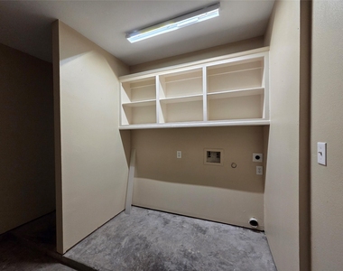 928 Runneburg Road - Photo Thumbnail 24