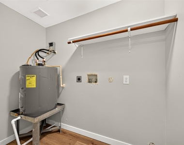 111 N 4th Street - Photo Thumbnail 26
