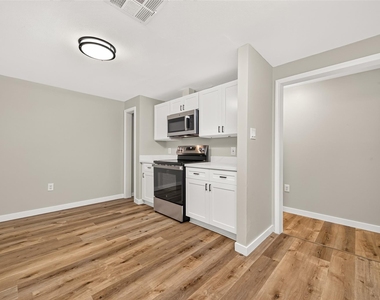 111 N 4th Street - Photo Thumbnail 22