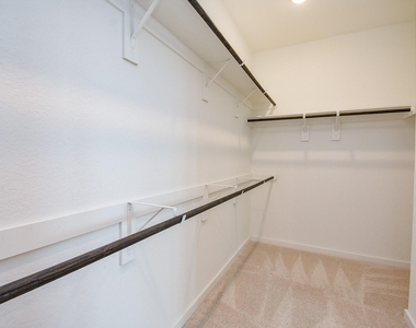 2526 Seedling Street - Photo Thumbnail 18
