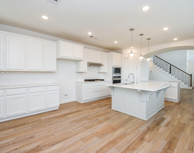 2526 Seedling Street - Photo Thumbnail 13