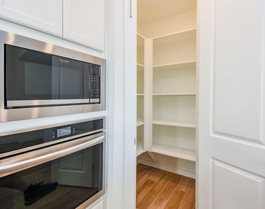 2526 Seedling Street - Photo Thumbnail 11