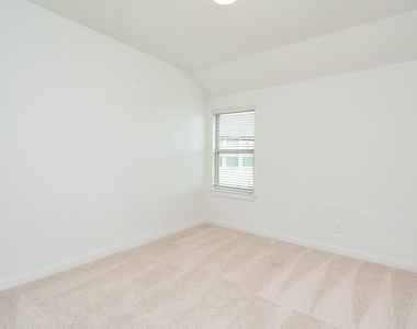 2526 Seedling Street - Photo Thumbnail 23