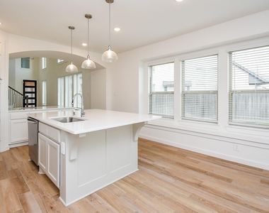 2526 Seedling Street - Photo Thumbnail 9